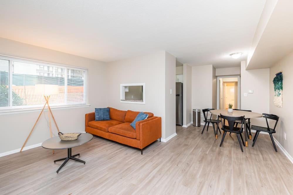 Welcoming 2Br With Parking And Perfect Location Lejlighed Durham Eksteriør billede